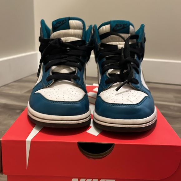 NIKE DUNK HIGH BOYS - Picture 2 of 5